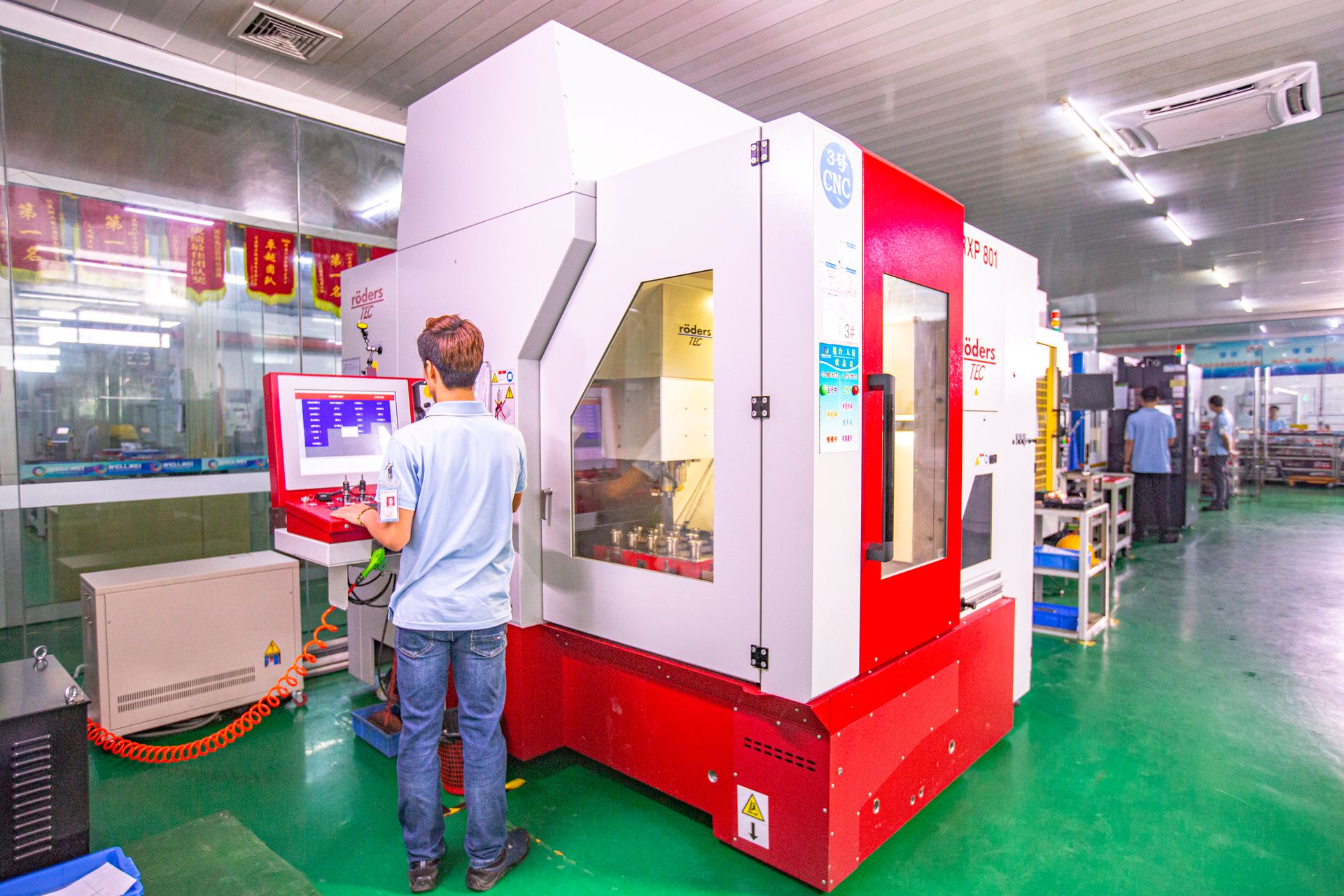  設備 2-Roders RXP 801